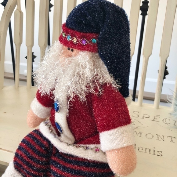 CHRISTMAS Santa, Plush Shimmery Santa, Christmas Decor, Very Good Condition - Picture 6 of 7